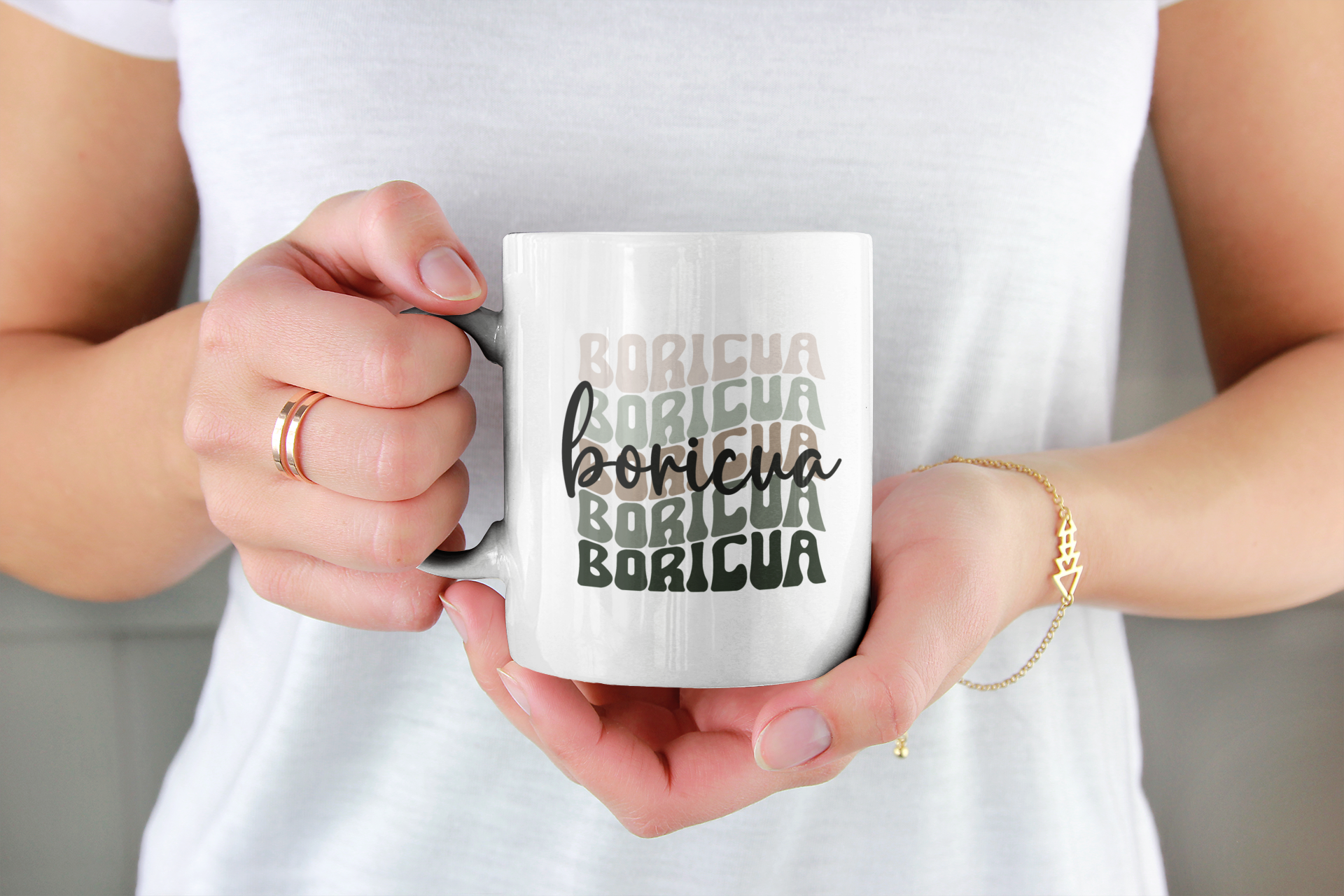 drinkware-mockup-of-a-woman-holding-an-11-oz-coffee-mug-2954-el1